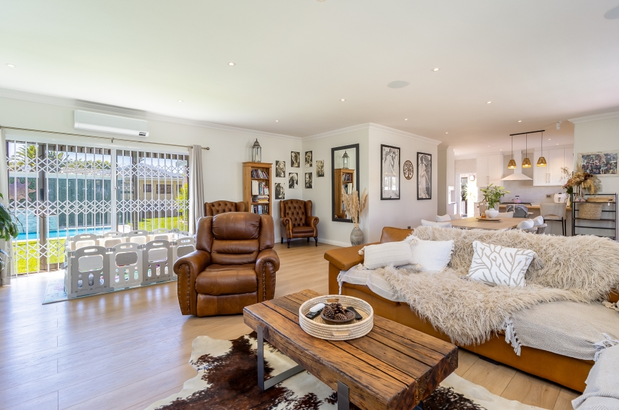 4 Bedroom Property for Sale in Kirstenhof Western Cape